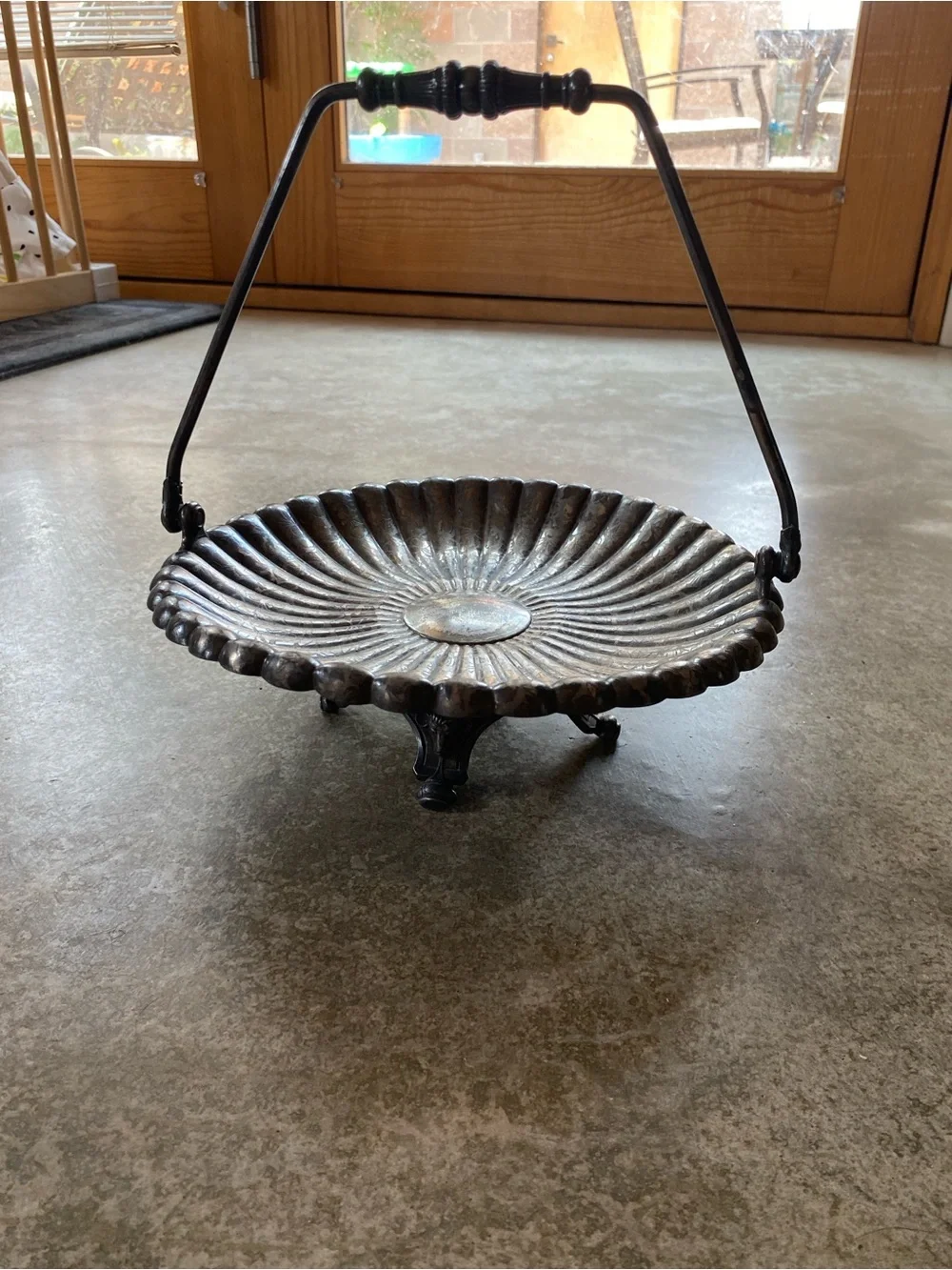antique Reed & Barton 4802 Silverplated Bridal Basket Rams Head Scalloped Handle